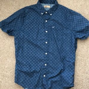 HOLLISTER mens button down short sleeve shirt